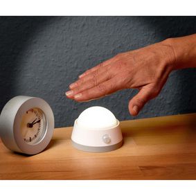 LED-Nachtlicht / mit Push-Schalter und weiß inkl. Batterien) (sanftes Orientierungslicht Infrarot-Bewegungsmelder Licht